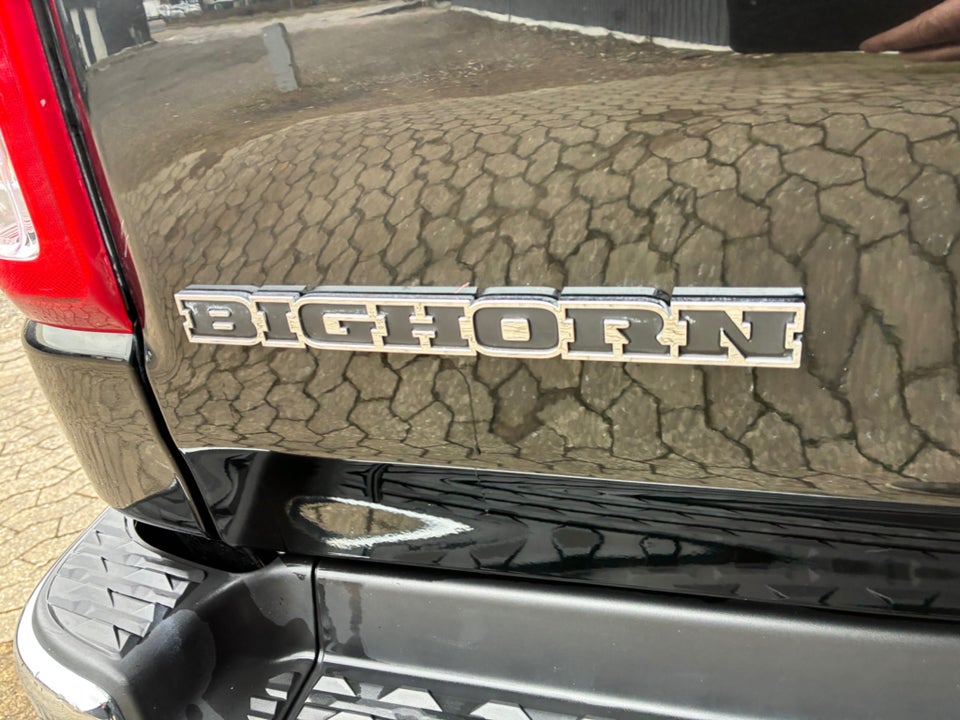 Dodge RAM 1500 5,7 V8 Hemi Built to Serve aut. 4d