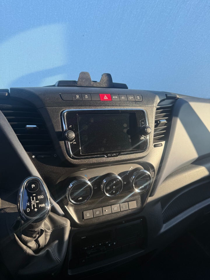 Iveco Daily 3,0 70C21 Db.Kab m/lad AG8 4d