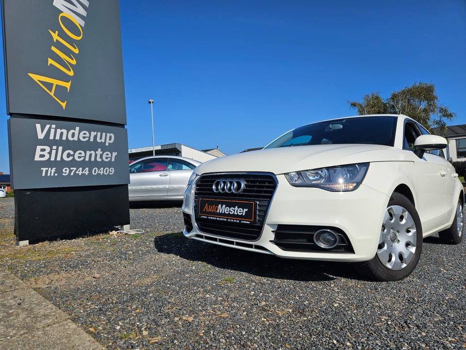 Audi A1 1,6 TDi 90 Ambition Sportback 5d