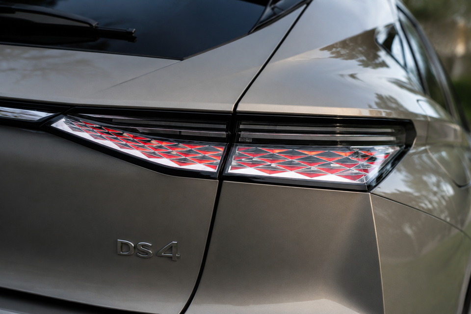 DS DS 4 1,6 E-Tense Rivoli EAT8 5d