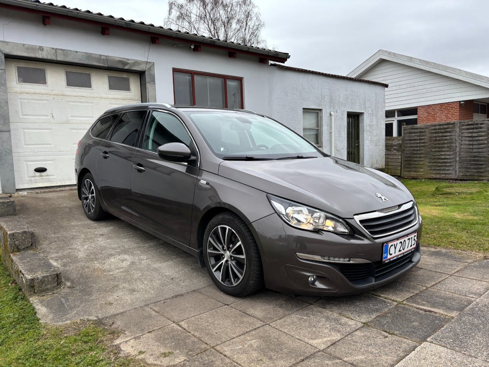 Peugeot 308 1,6 BlueHDi 120 Style SW 5d