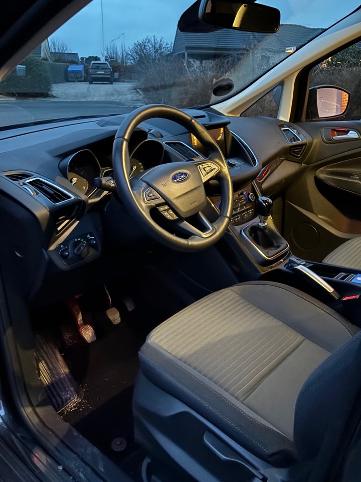 Ford C-MAX 1,0 SCTi 125 Titanium 5d