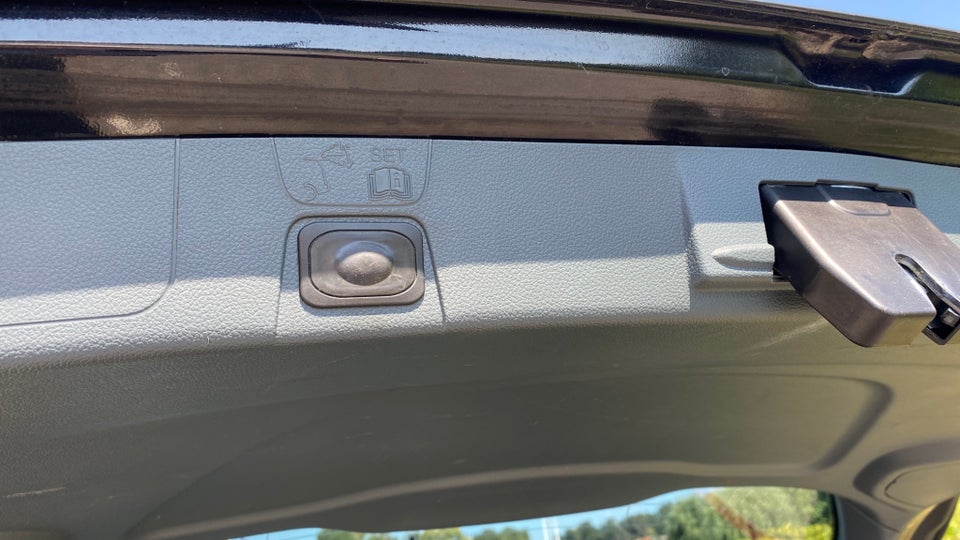 Ford C-MAX 1,0 SCTi 100 Titanium 5d