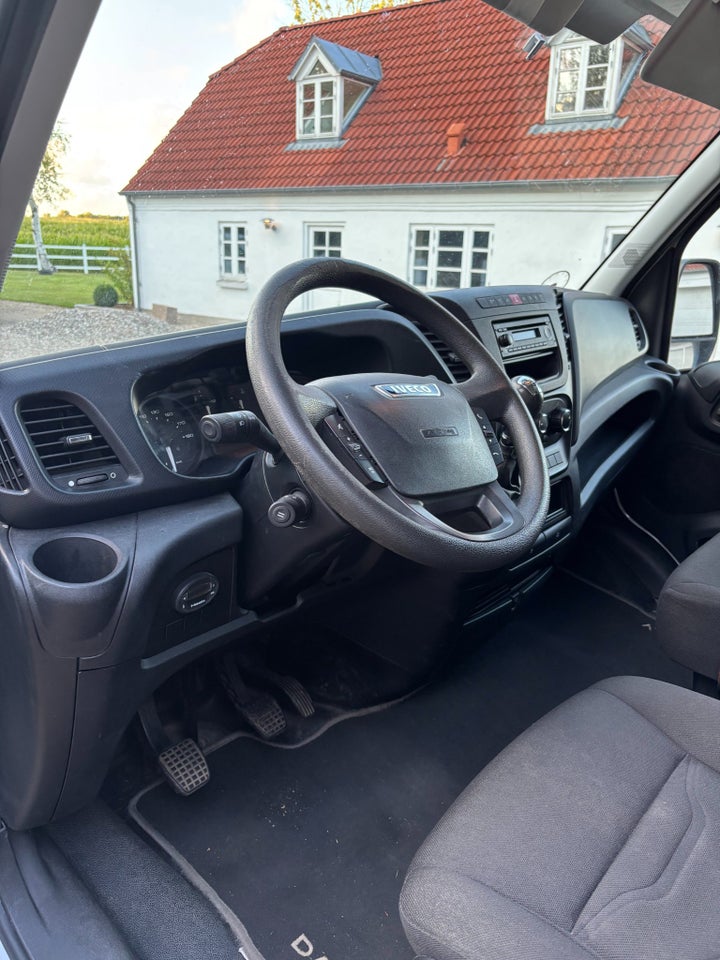 Iveco Daily 2,3 35S15 10,8m³ Van