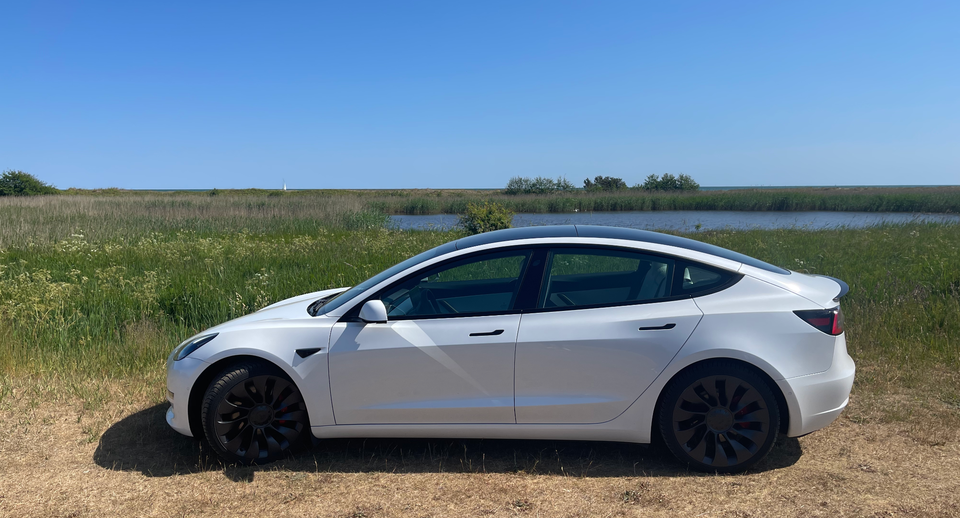 Tesla Model 3 Performance AWD 4d