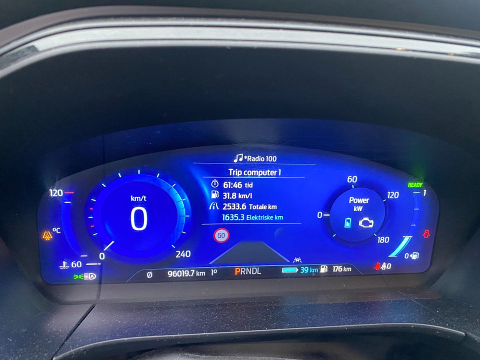 Ford Kuga 2,5 PHEV ST-Line X CVT 5d