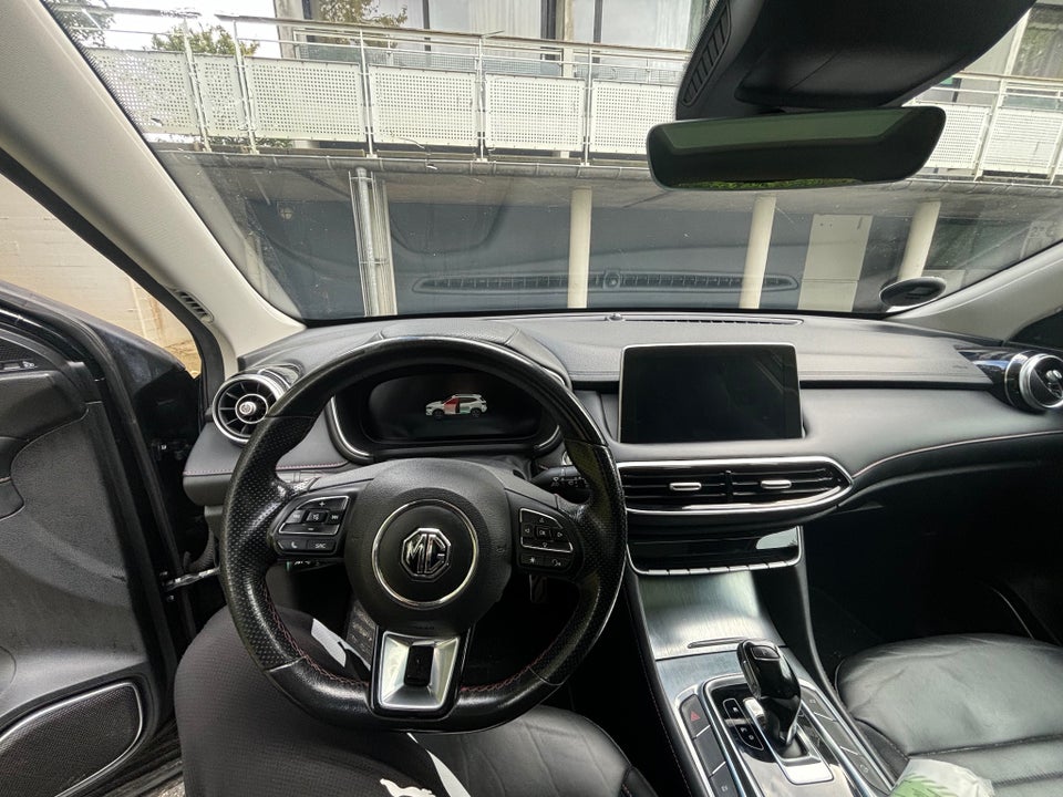 MG EHS 1,5 PHEV Luxury 5d