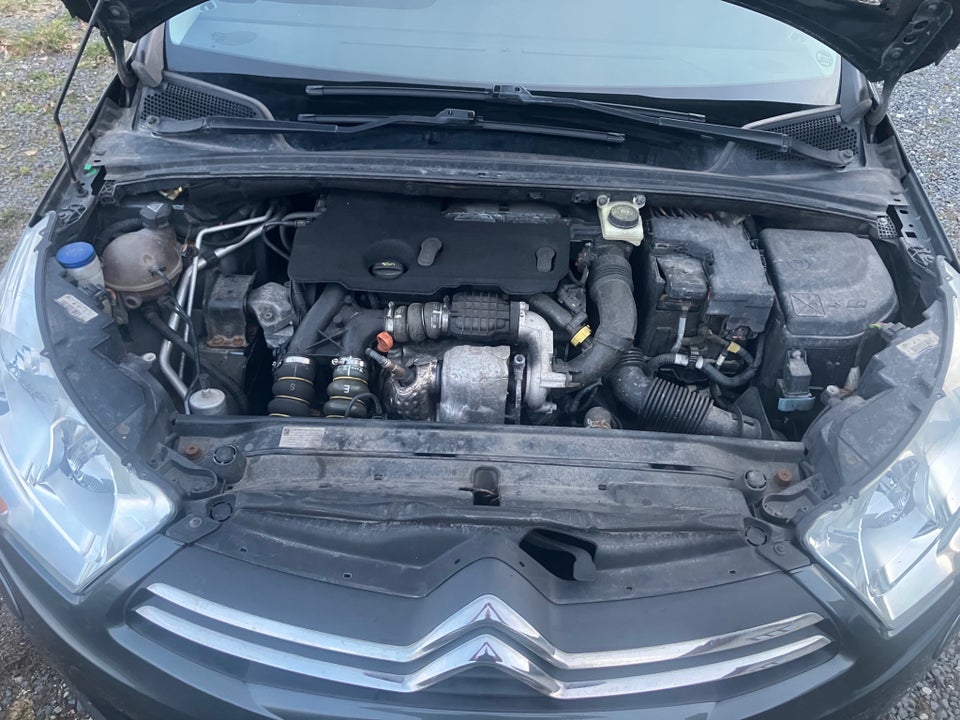 Citroën C4 1,6 HDi 92 Seduction 5d