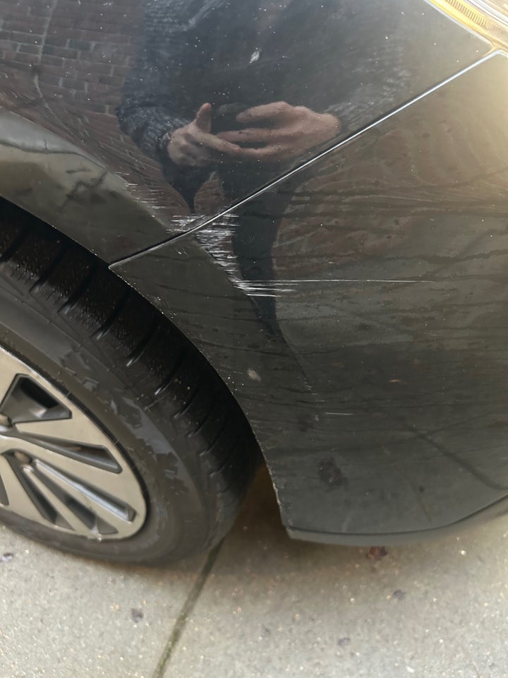 Peugeot 2008 1,2 VTi 82 Active Sky 5d