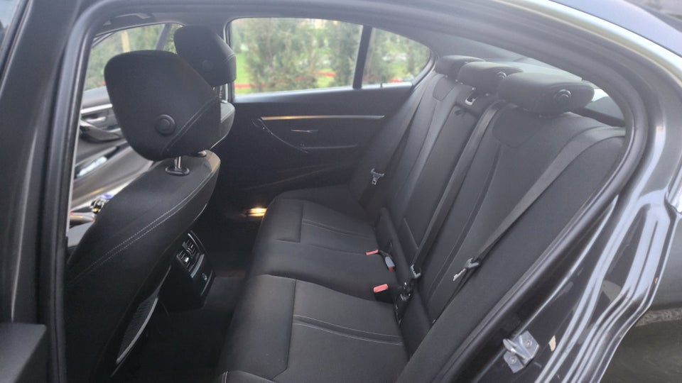 BMW 320i 2,0 Sport Line aut. 4d