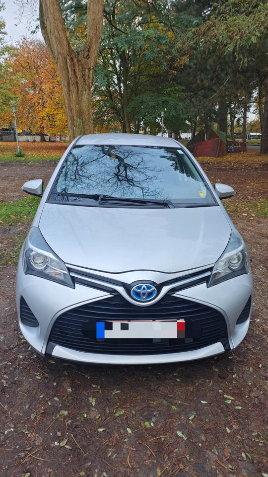 Toyota Yaris 1,5 Hybrid H1 e-CVT 5d