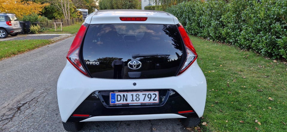 Toyota Aygo 1,0 VVT-i x-sky 5d