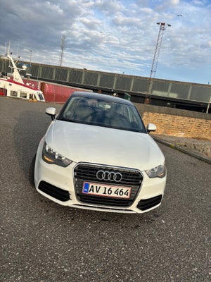Audi A1 1,2 TFSi 86 Attraction Sportback 5d