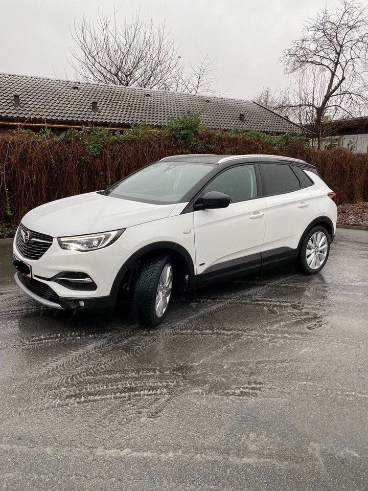 Opel Grandland X 1,6 Hybrid4 Ultimate aut. 5d