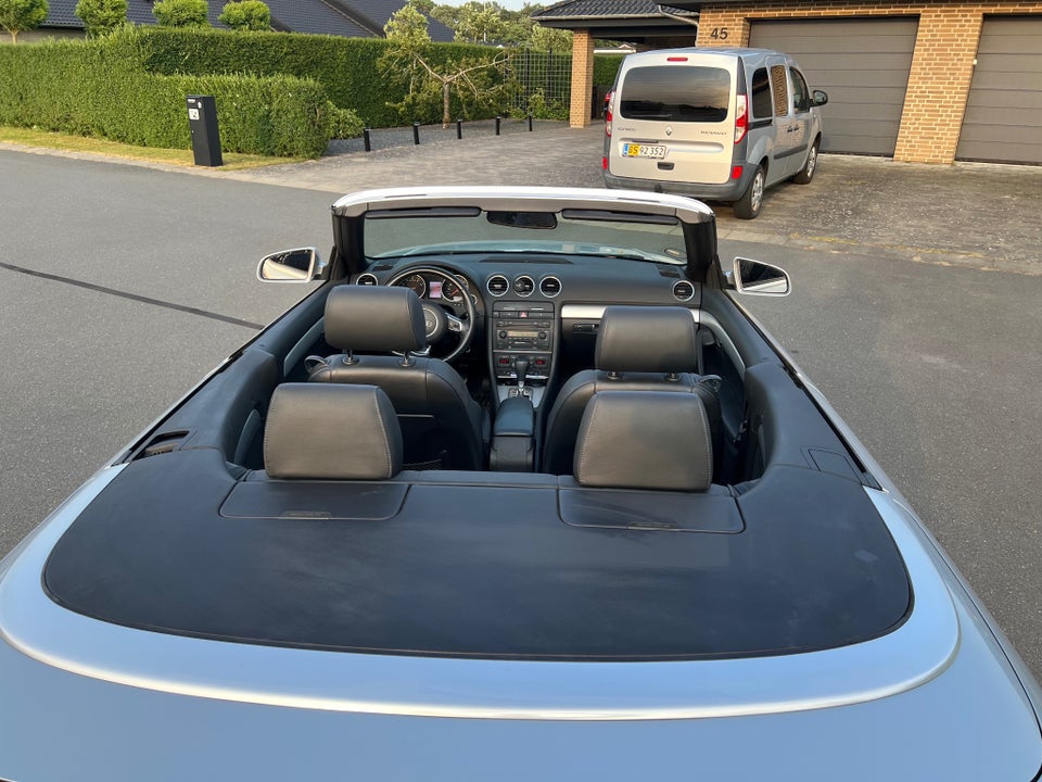 Audi A4 3,0 V6 Cabriolet Multitr. 2d