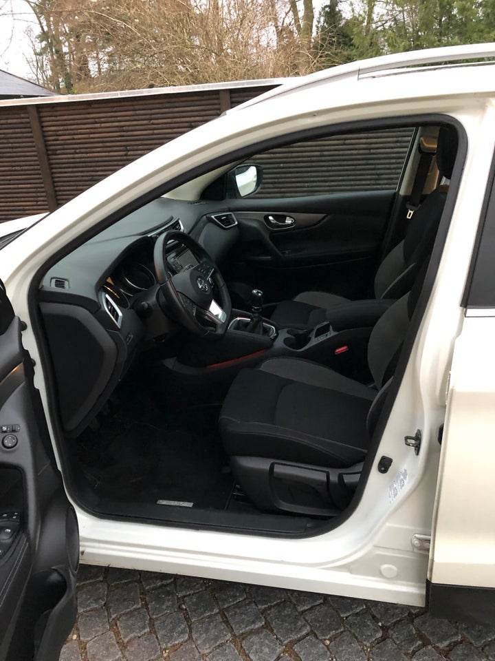 Nissan Qashqai 1,5 dCi 110 N-Connecta 5d