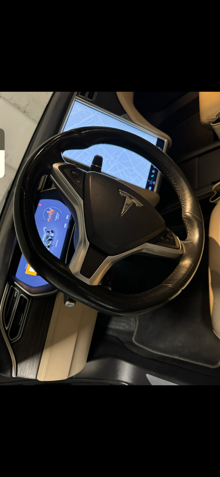 Tesla Model S 85D 5d