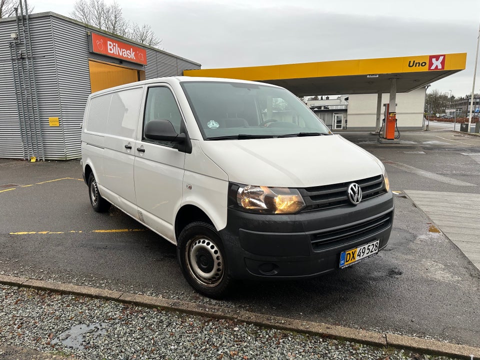 VW Transporter 2,0 TDi 114 Kassevogn lang 4d