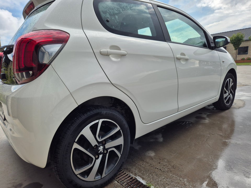 Peugeot 108 1,0 e-VTi 72 Allure+ 5d