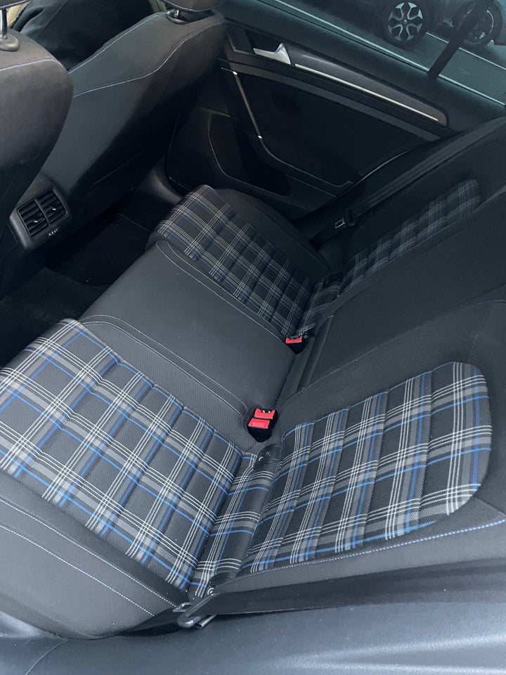 VW Golf VII 1,4 GTE DSG 5d