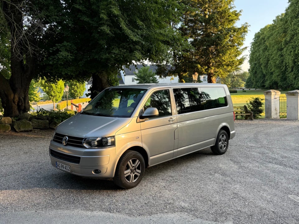 VW Caravelle 2,0 TDi 140 Comfortline DSG lang 4d