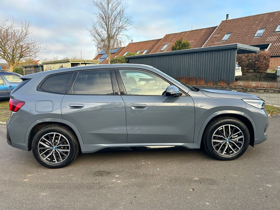 BMW iX1 xDrive30 M-Sport 5d