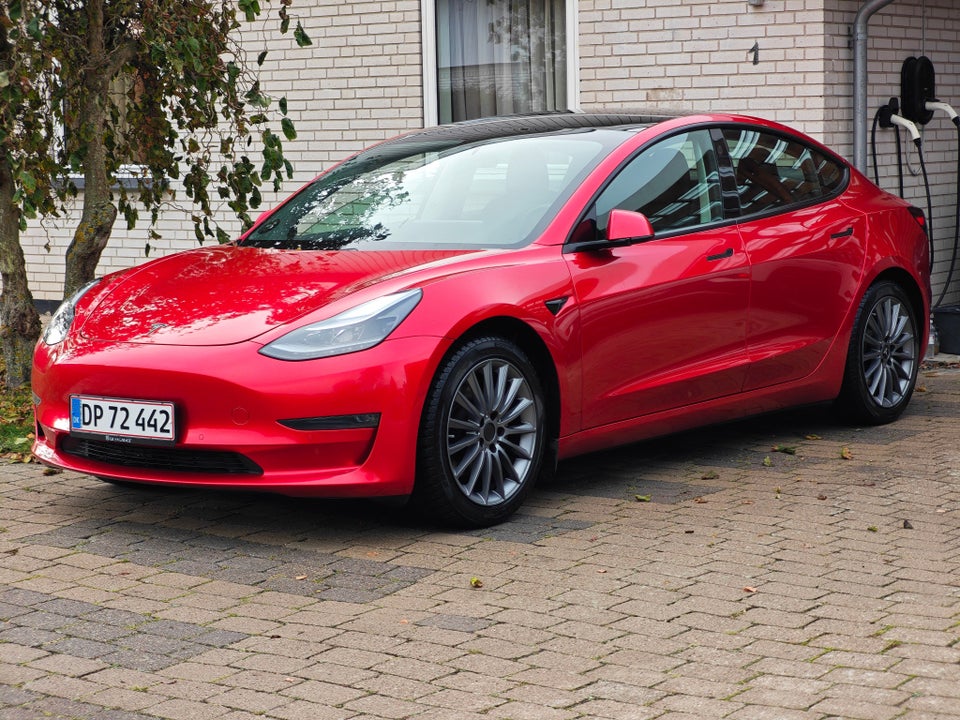 Tesla Model 3 Long Range AWD 4d