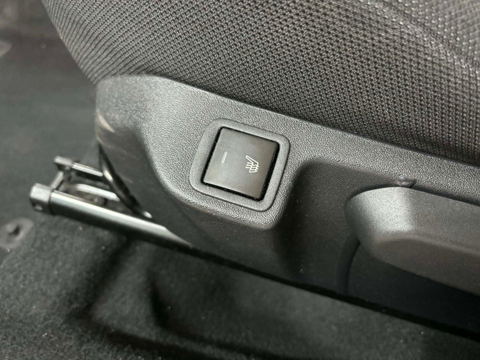 Peugeot 108 1,0 e-VTi 72 Selection Tech 5d