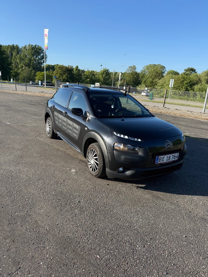 Citroën C4 Cactus 1,6 BlueHDi 100 Feel Complet 5d