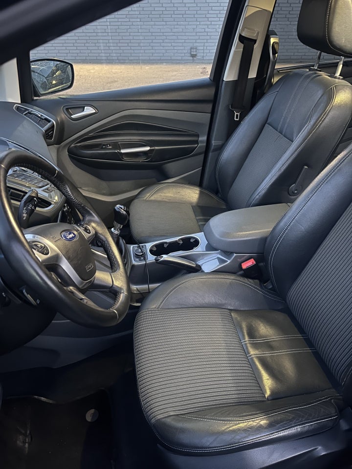 Ford Grand C-MAX 1,6 SCTi 150 Titanium 5d