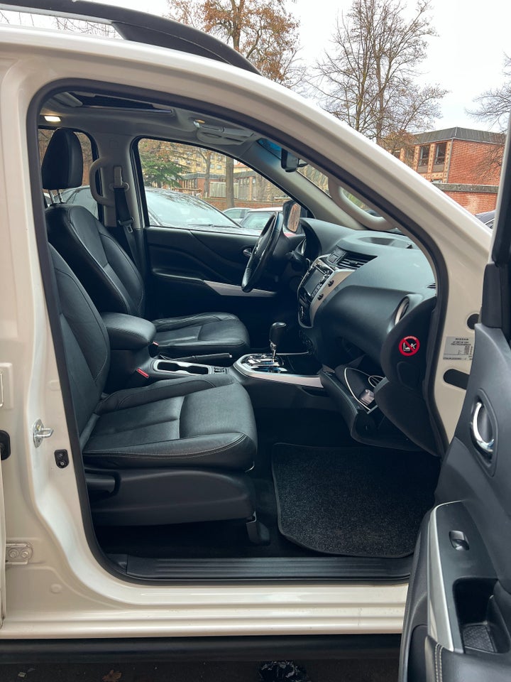 Nissan Navara 2,3 dCi 190 Db.Kab N-Connecta aut. 4d