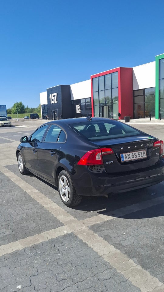 Volvo S60 2,0 D3 163 Summum aut. 4d