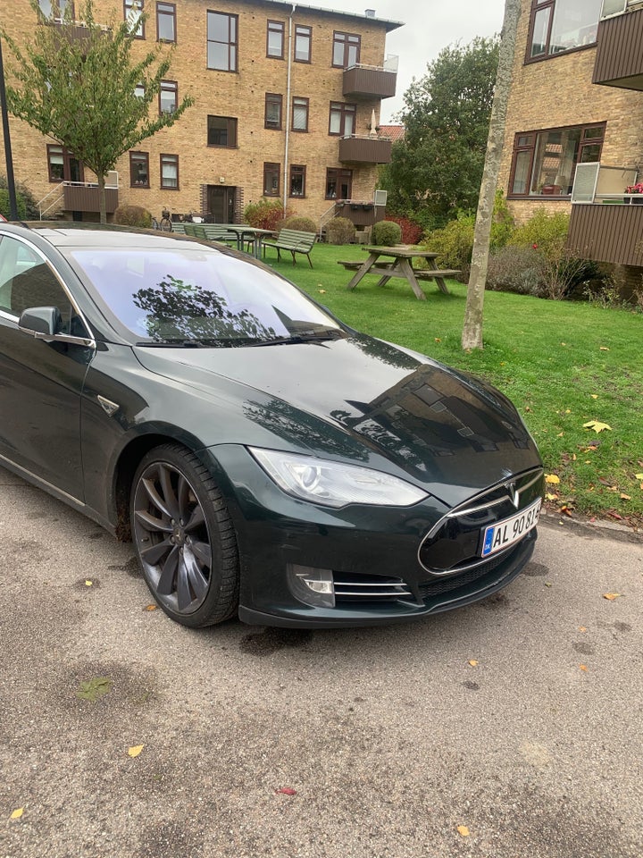 Tesla Model S P85+ 5d