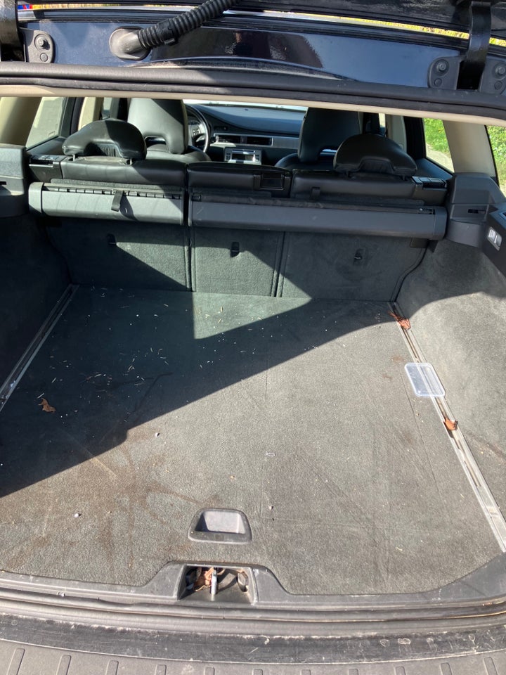 Volvo V70 2,5 T Momentum aut. 5d