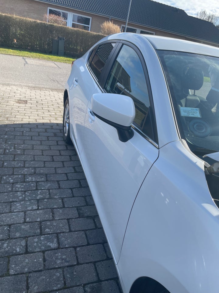 Mazda 3 2,0 SkyActiv-G 120 Vision 4d