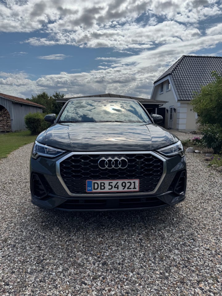 Audi Q3 45 TFSi e Attitude plus Sportback S-tr. 5d