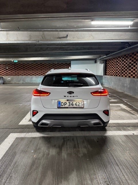 Kia XCeed 1,6 PHEV Upgrade Intro DCT 5d