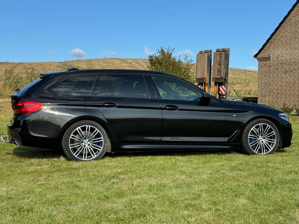 BMW 540i 3,0 Touring M-Sport xDrive aut. 5d