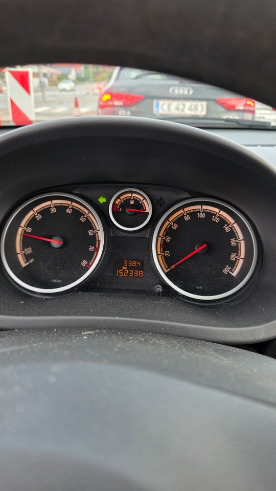 Opel Corsa 1,2 16V Cosmo 5d