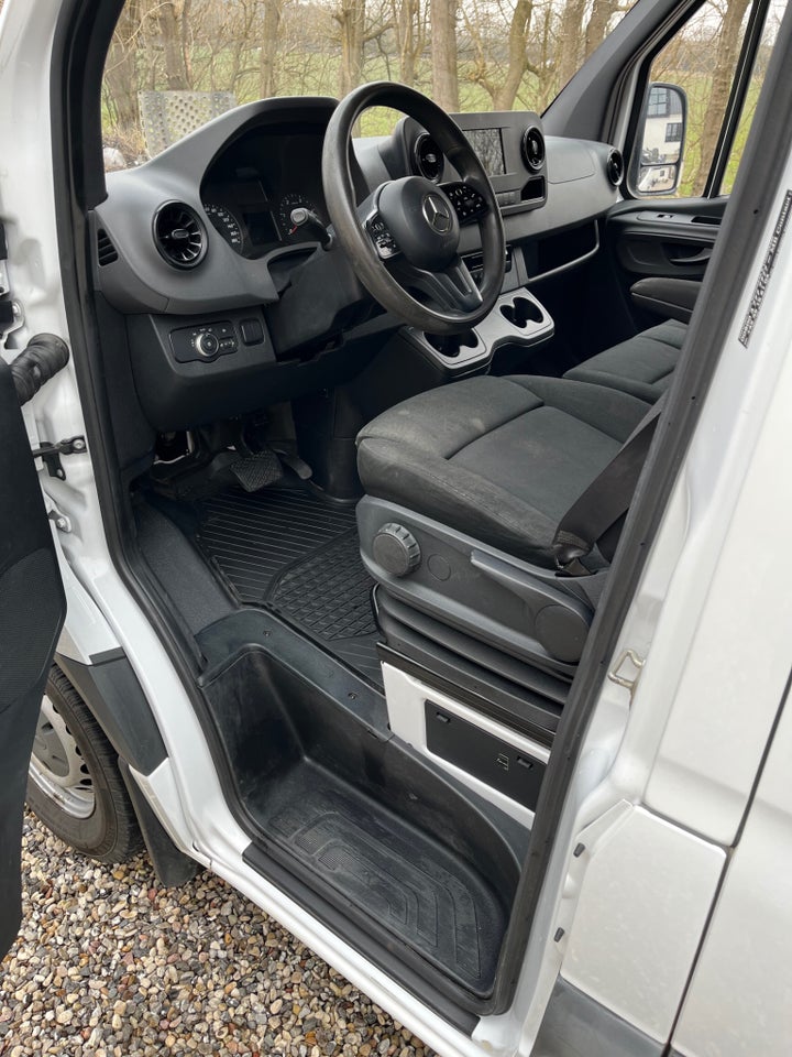Mercedes Sprinter 316 2,2 CDi A2 Kassevogn aut. RWD