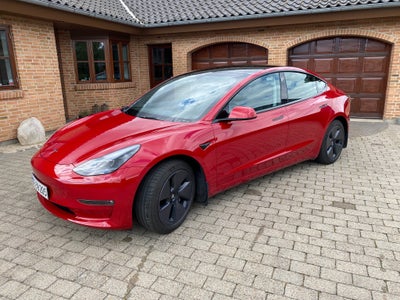 Tesla Model 3  Long Range AWD 4d