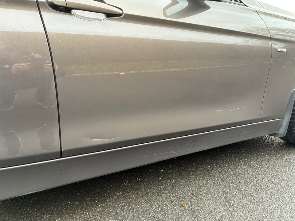 BMW 320i 2,0 Modern Line aut. 4d