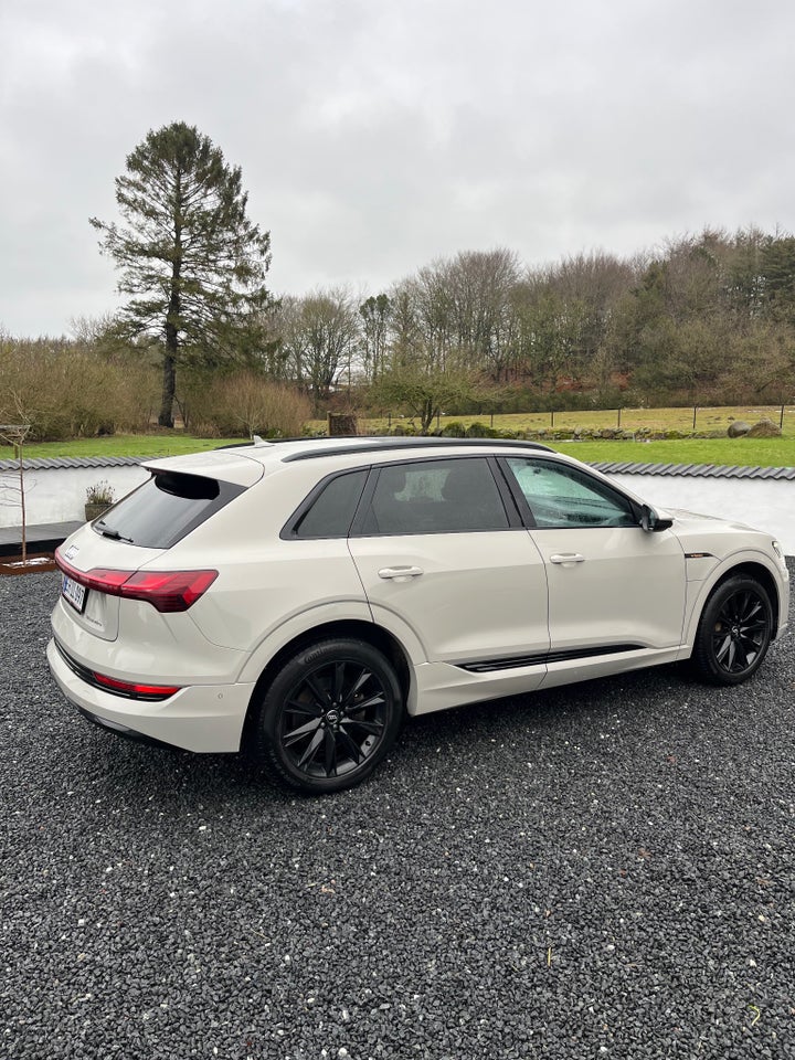 Audi e-tron 55 Advanced quattro 5d