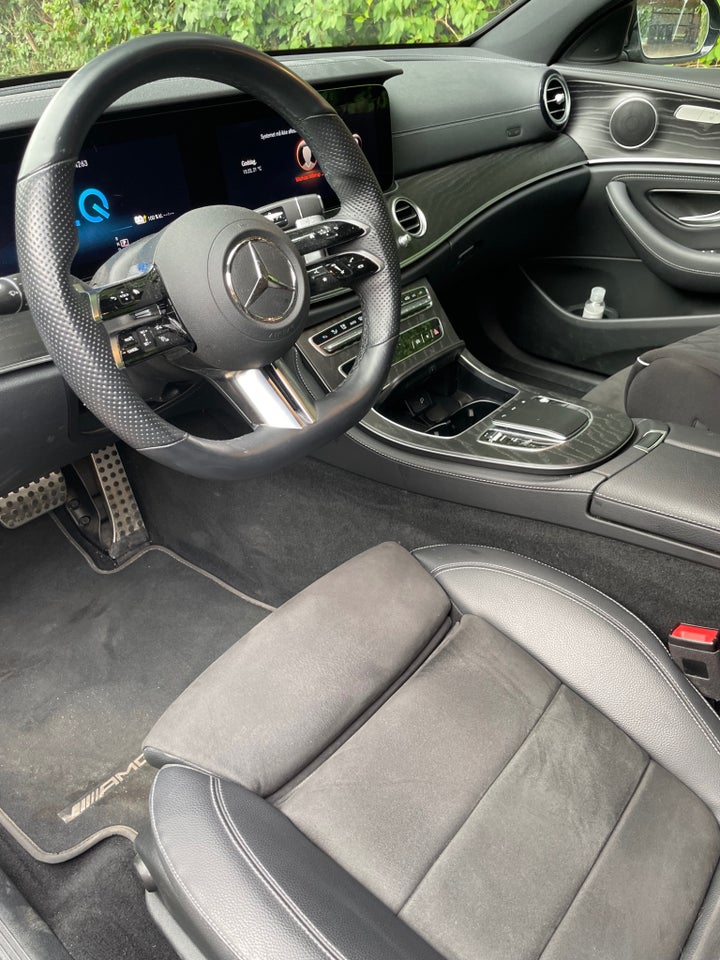 Mercedes E300 de 2,0 AMG Line stc. aut. 5d