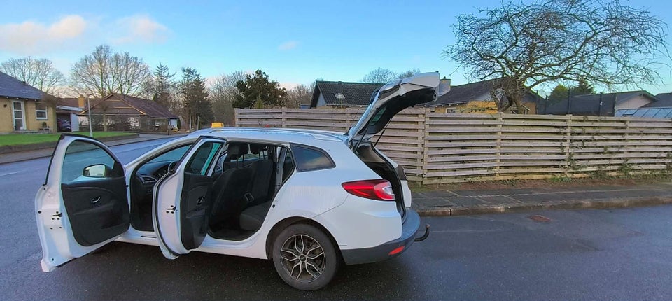 Renault Megane III 1,5 dCi 110 Limited Edition Sport Tourer EDC 5d