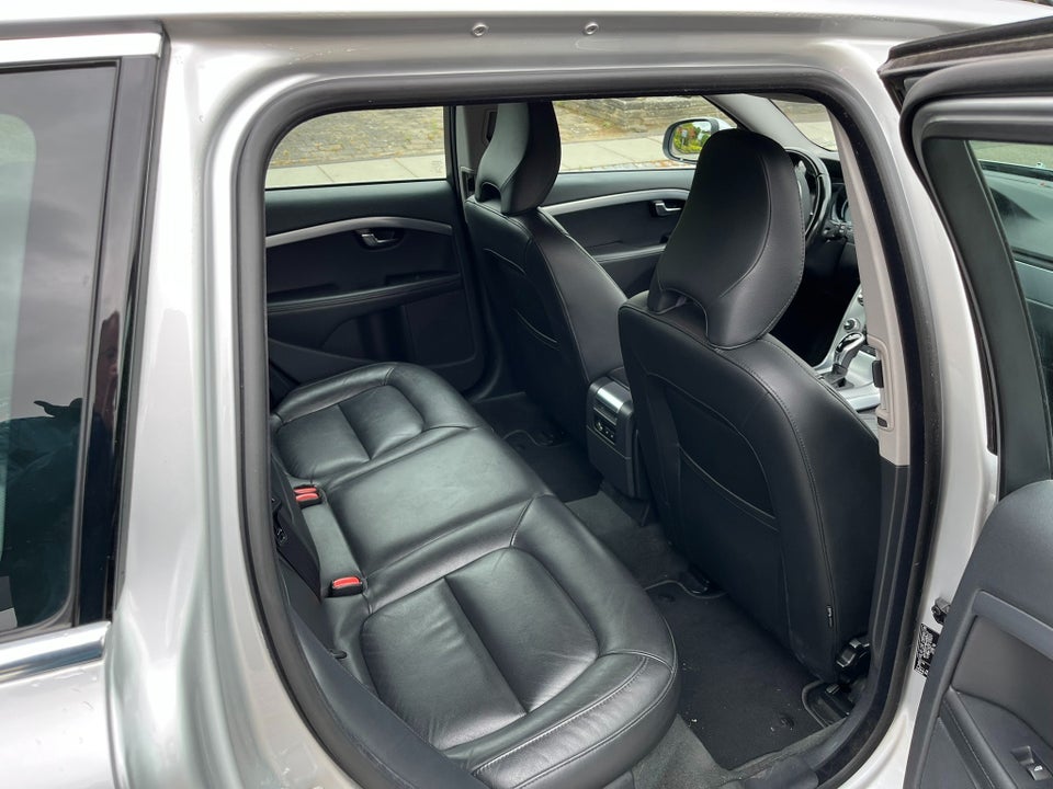 Volvo V70 2,0 D4 181 Momentum aut. 5d