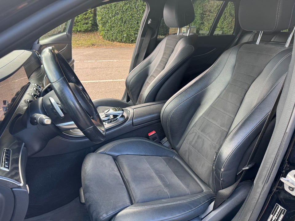 Mercedes E300 de 2,0 Advantage stc. aut. 5d