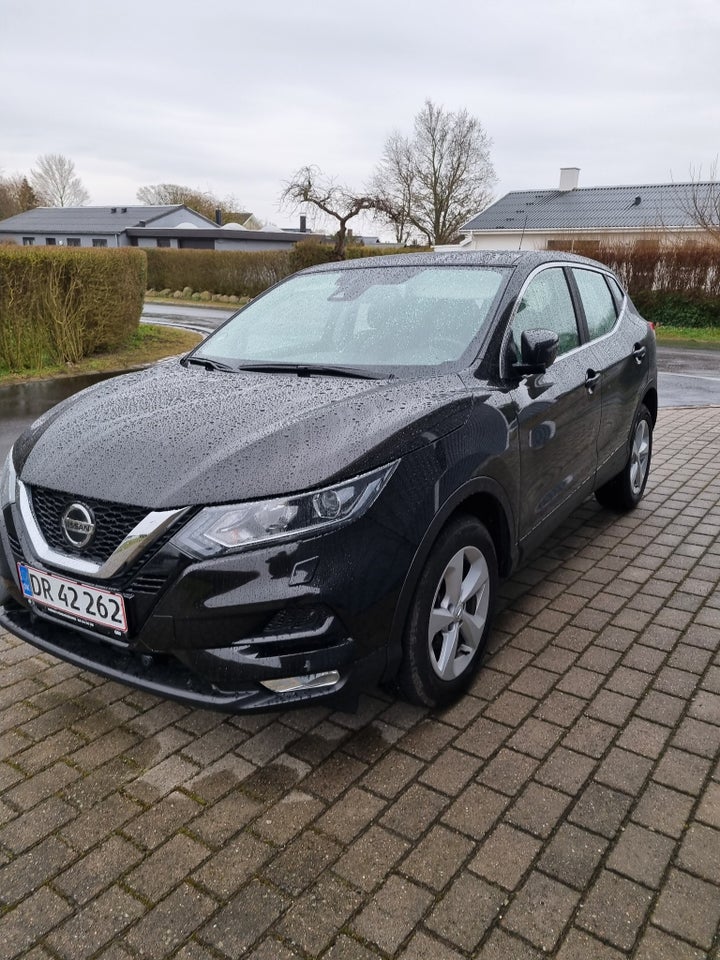 Nissan Qashqai 1,3 Dig-T 140 Tekna 5d