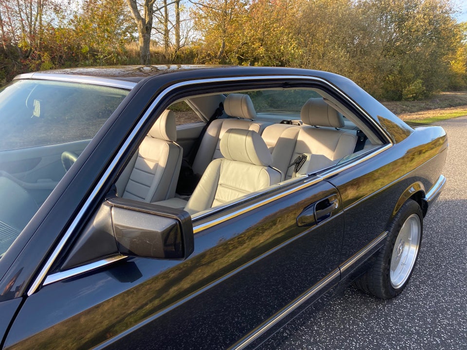 Mercedes 560 SEC 5,6 aut. 2d