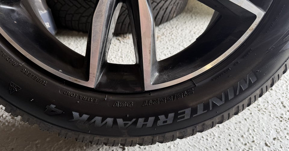 Toyota Avensis 1,8 VVT-i T2 Premium Touring Sports 5d